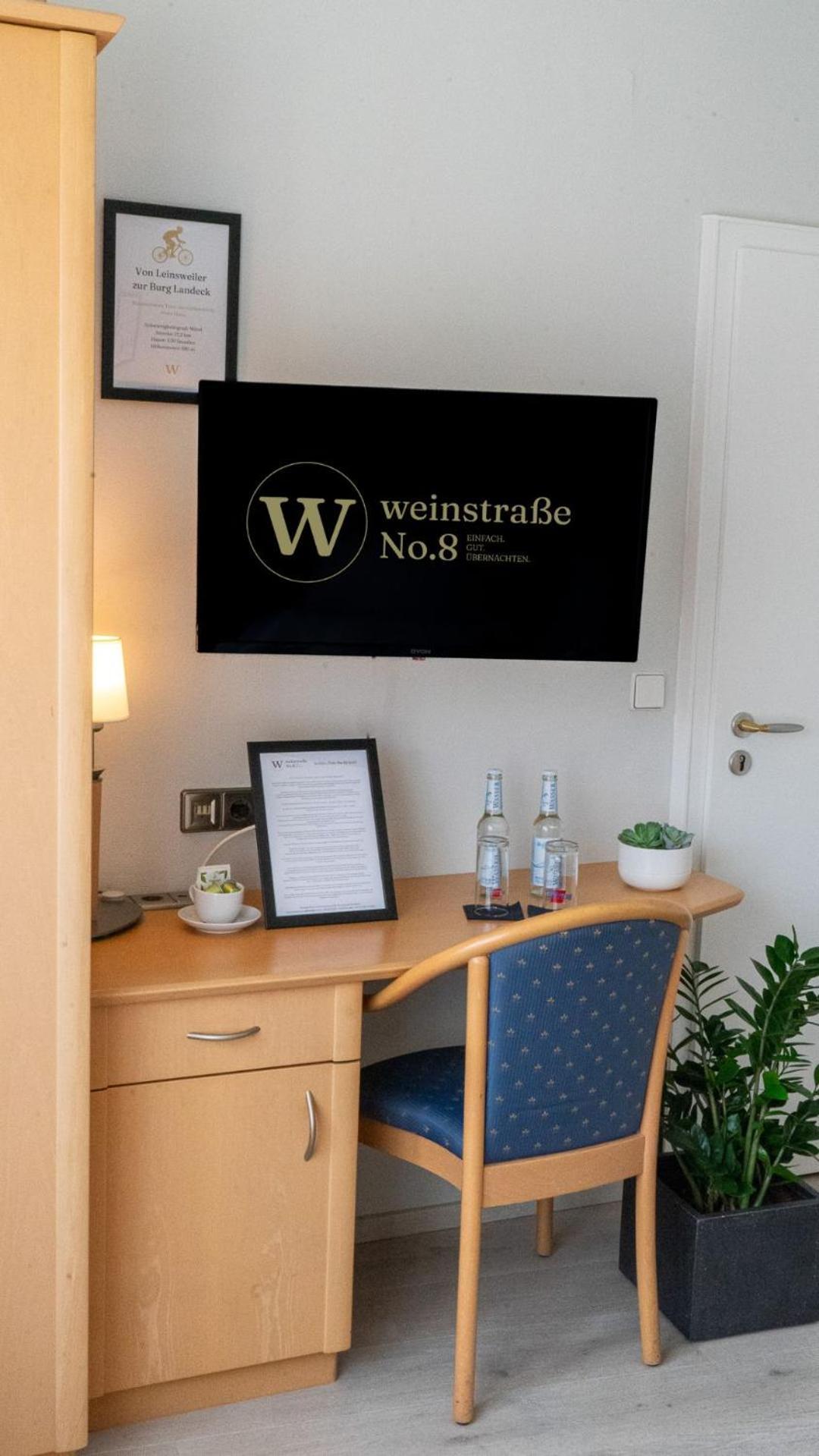 ליינסוויילר Weinstrasse No 8 "Einfach-Gut-Uebernachten" מראה חיצוני תמונה